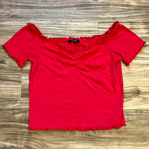 Red Top - Picture 1 of 4